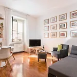 Line 8 House