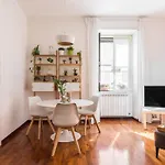Line 8 House