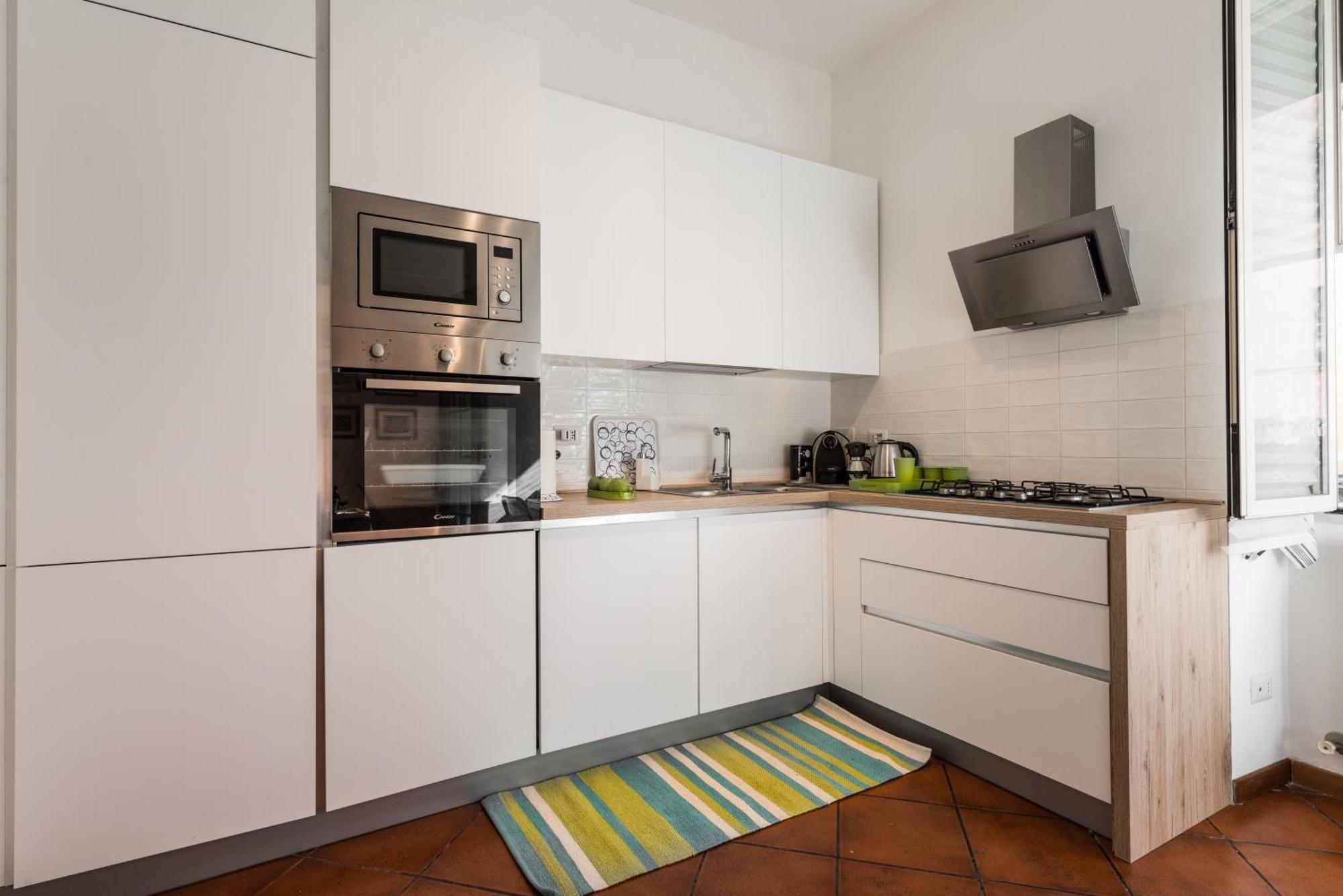 Line 8 House * Roma